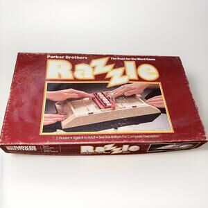 RAZZLE Board Game - Parker Brothers 1981 Complete On Box